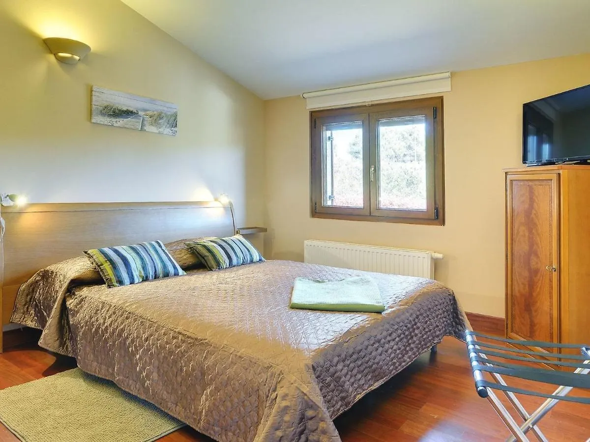 Luxurious Villa In Pomer With Pool And Jacuzzi